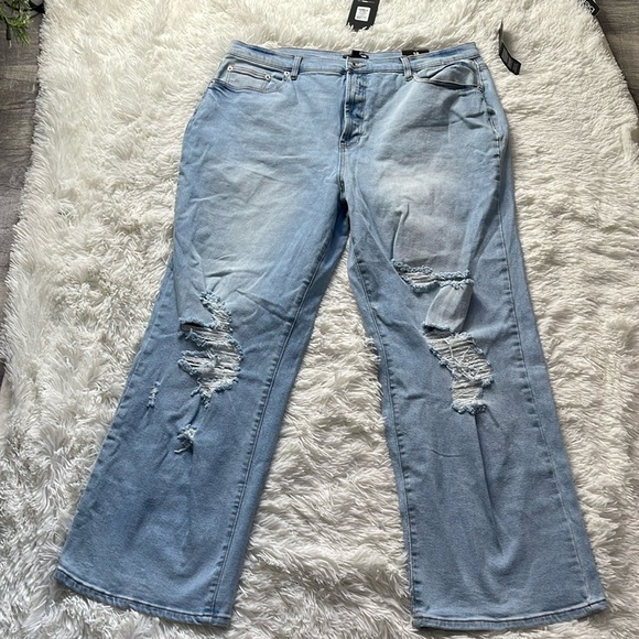 Fashion Nova Vibin Vintage 90's Slacker Straight Leg Jeans - Picture 2 of 10